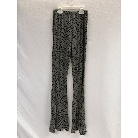 Nasty Gal Womens Mid Rise Stretch Wide Bootcut Leg Leggings Gray Leopard Size 4 - Picture 1 of 4